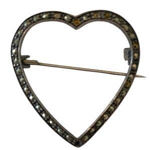 Vintage 925 marked sterling silver heart silhouette pin marcosite beads 1.25 in